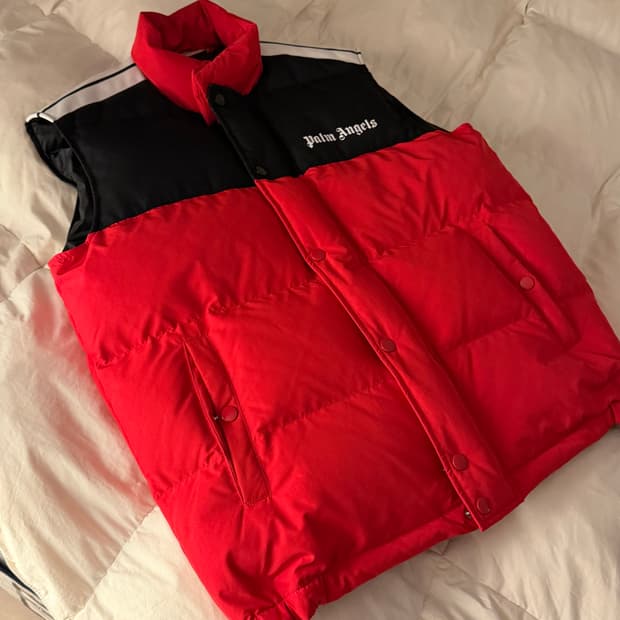 (M) Palm angels 팜엔젤스 로고 퍼프 조끼 패딩 레드