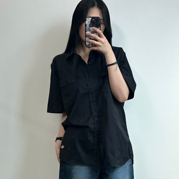 디키즈 트레셔 백로고 블랙 반팔 셔츠