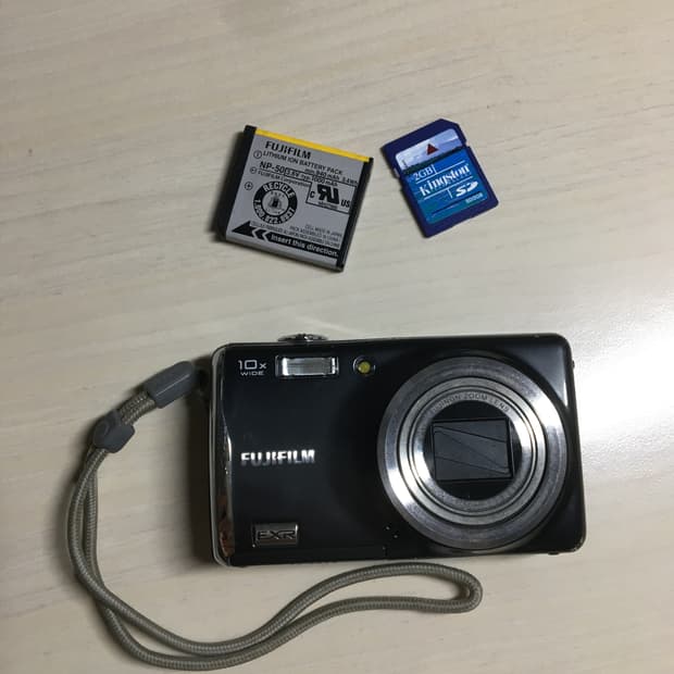 후지필름 파인픽스 F70 EXR 디카