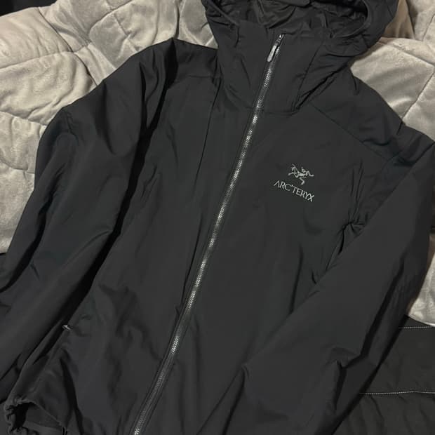 아크테릭스 아톰 LT 후디 블랙 SM 판매!