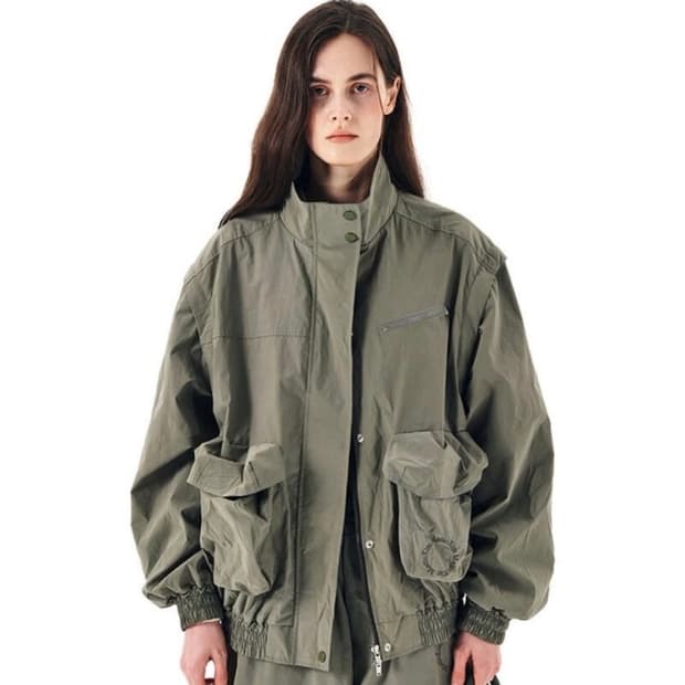 마뗑킴 디태쳐블 슬리브 볼륨 점퍼 카키