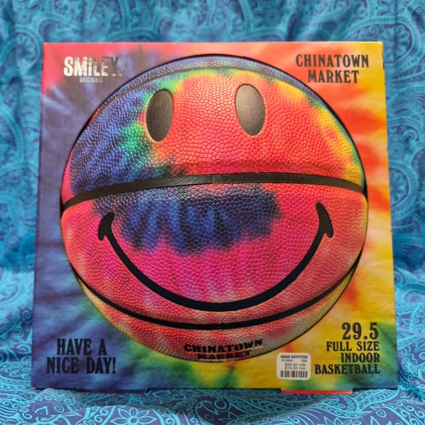 Chinatown Market x Smiley Basketball