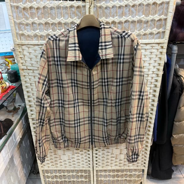 105-110 정품 버버리 노바체크 리버시블 블루종 팝니다