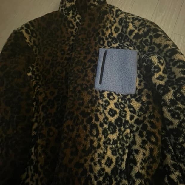 쥬르데떼 레오파드 배색 점퍼