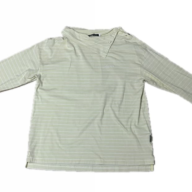 하라주쿠 키치 반 오프숄더 티셔츠