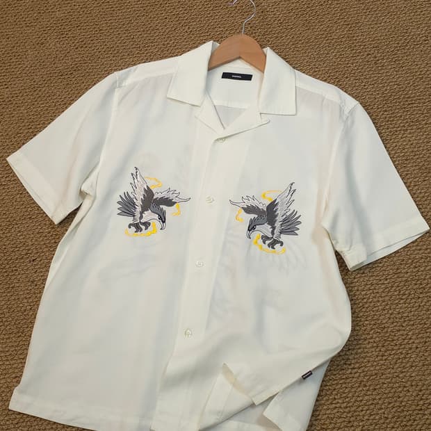 디젤 스페인판 독수리 자수 셔츠