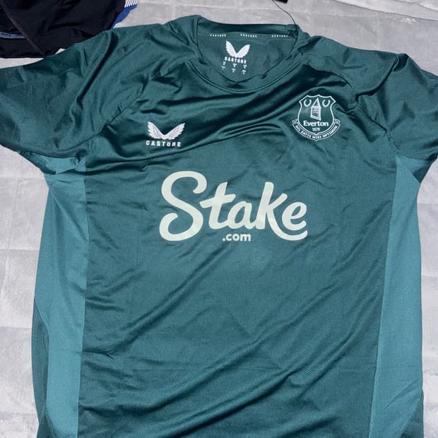 에버튼 트레이닝킷 팝니다