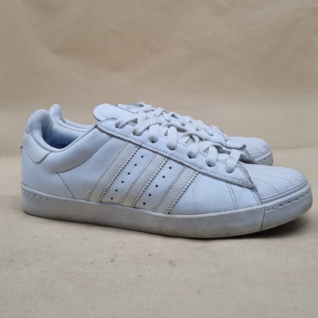 아디다스 스케이트보딩 남성스니커즈 260