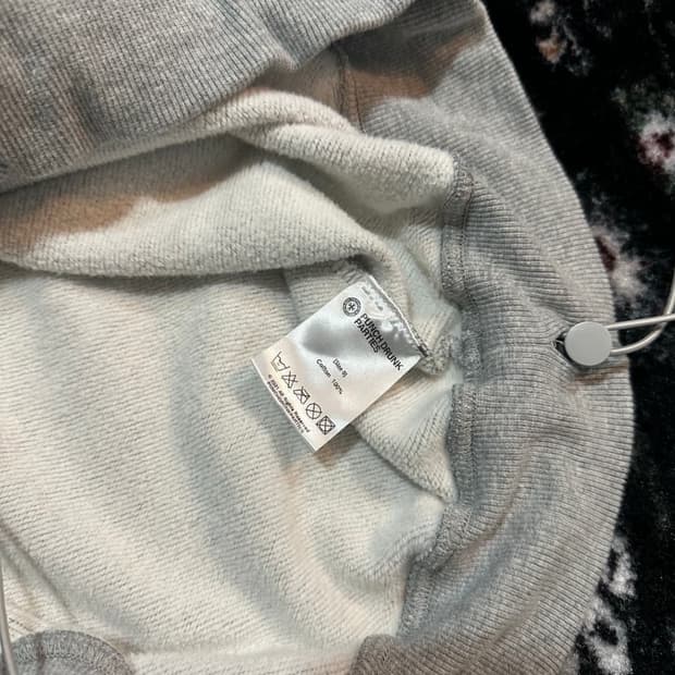 펀치드렁크파티즈 후드티 0사이즈