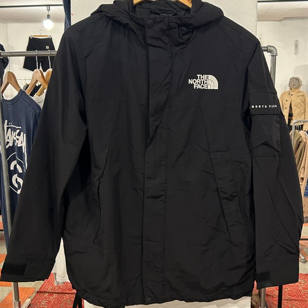 노스페이스 바람막이