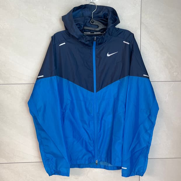 나이키 러닝 바람막이 (L size) 