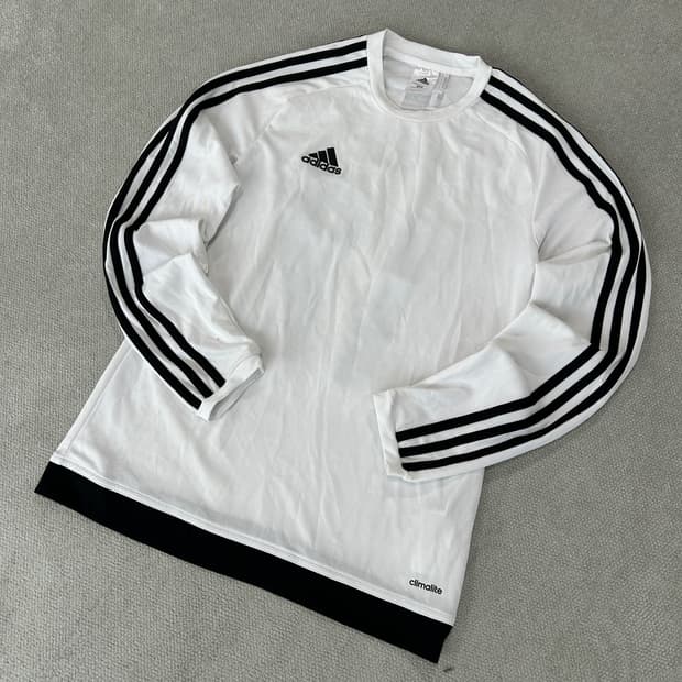 아디다스 흰색 삼선 긴팔 티셔츠 m