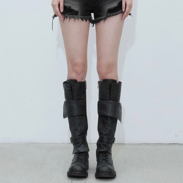 보헤미안서울 DARKNESS LOW WAIST SHORTS