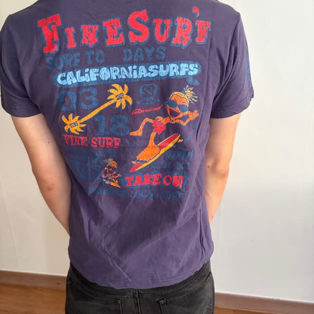 Fine surf tee