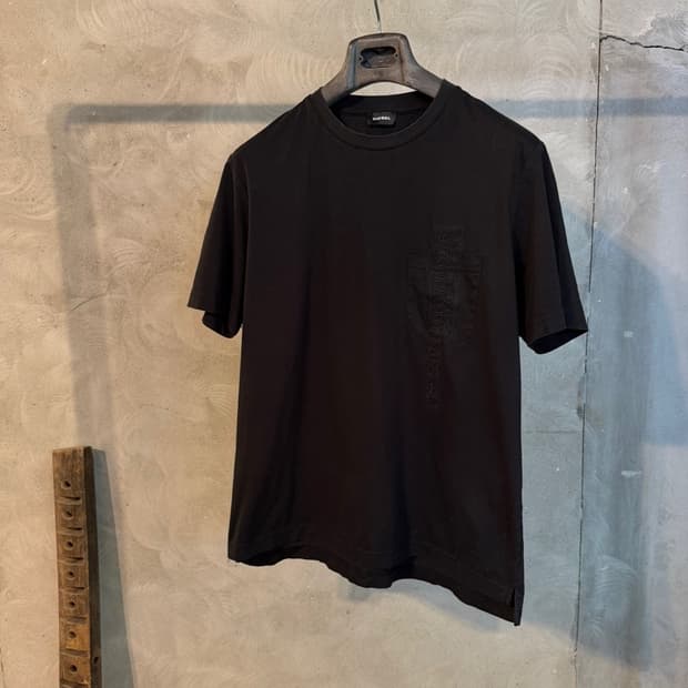 디젤 크루넥 티셔츠 100