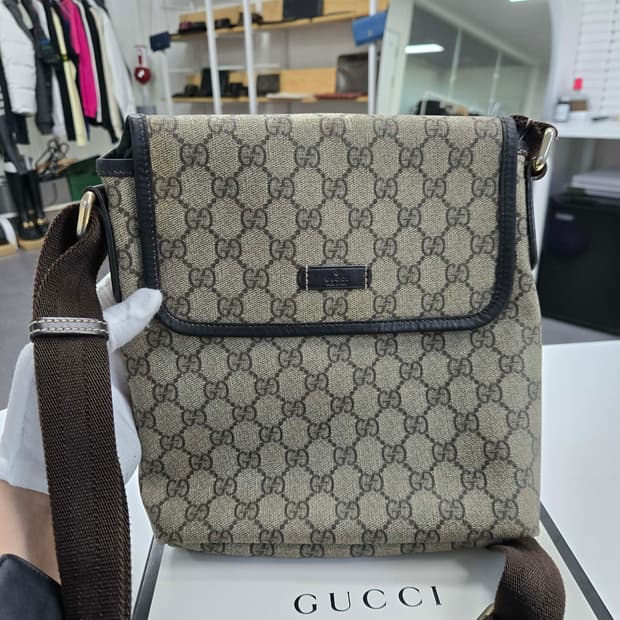 [정품][A급] 구찌 시그니처 메신저 숄더백