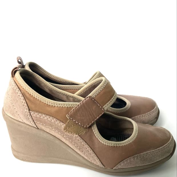 Vintage wedge shoes