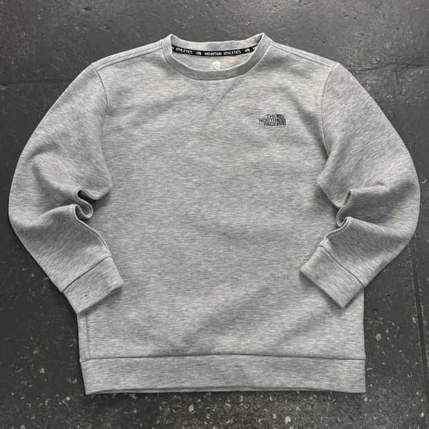 100 노스페이스 맨투맨