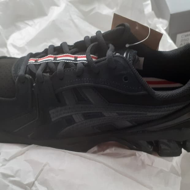 톰브라운 아식스 블랙 245 새상품