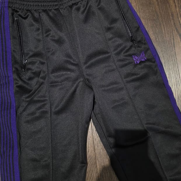 니들스 트랙팬츠 s사이즈