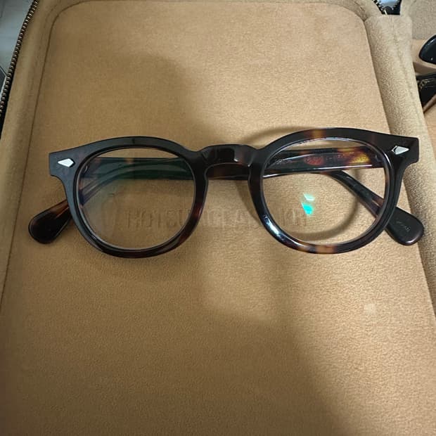 알린스쿠라 긴즈버그 데미앰버 44-24