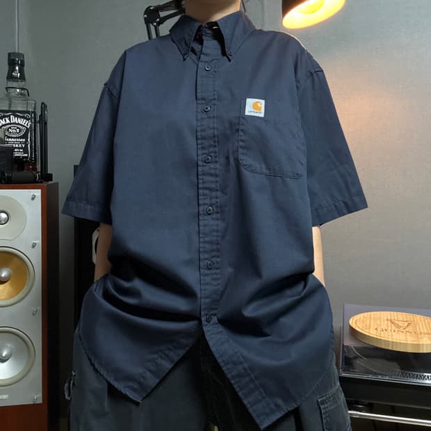칼하트 반팔셔츠