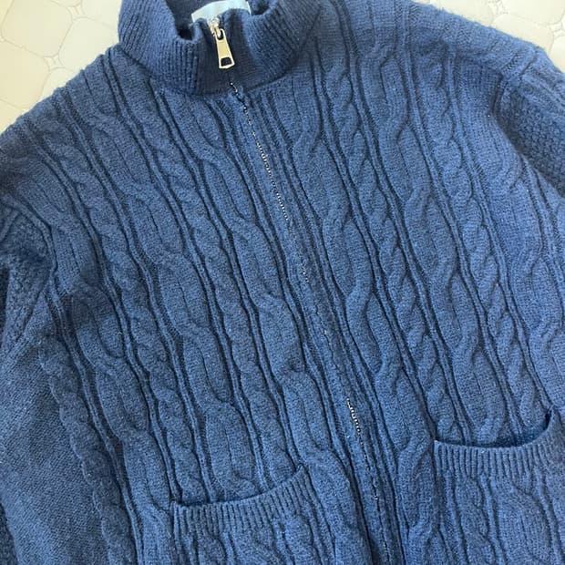 컨셉타이드 케이블 카라 니트 집업 네이비 L