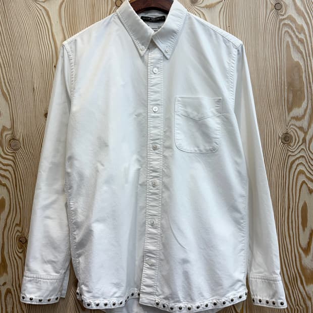 비즈빔 스터드 셔츠