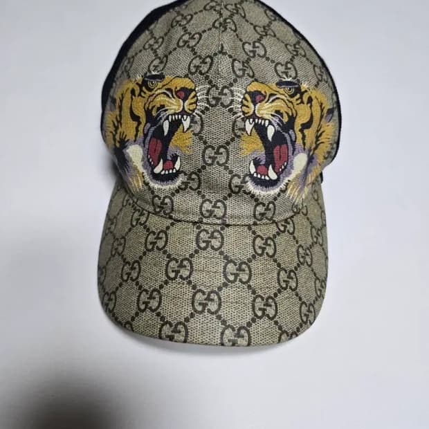 구찌 GG 타이거 볼캡 모자XL