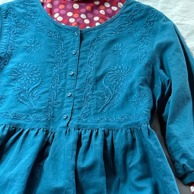 청록 자수 원피스