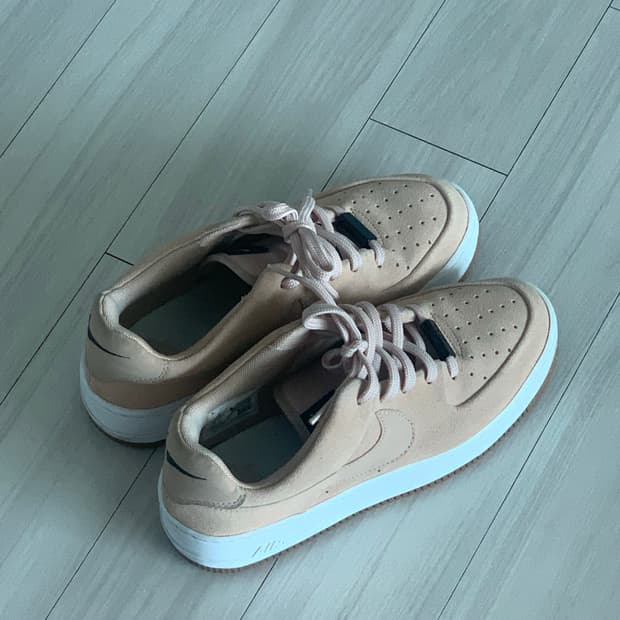 나이키 에어포스 스웨이드 핑크