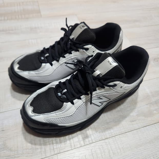 뉴발란스 509 블랙그레이
280사이즈
