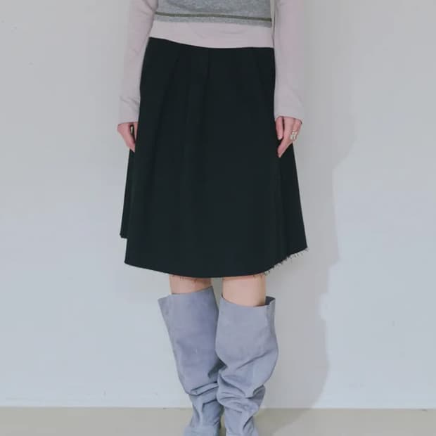 밀로 우먼 컷오프 플리츠 스커트 [블랙]