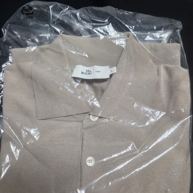 맨온더분 반팔니트 베이지