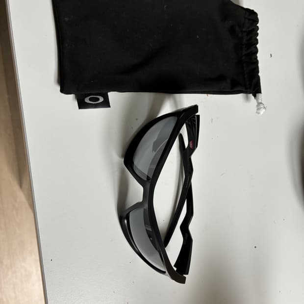 오클리 라테랄리스 블랙 편광 아이자켓 몽벨 덱스