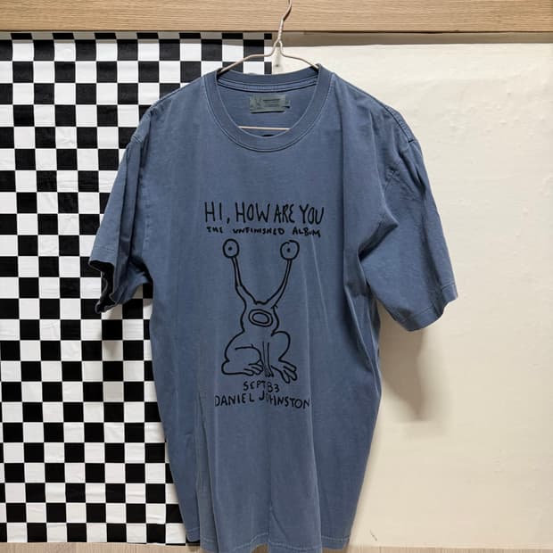 (M) 디스이즈네버댓 다니엘 존스턴 반팔티