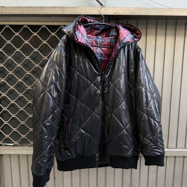Reversible quilted black puffer full zip