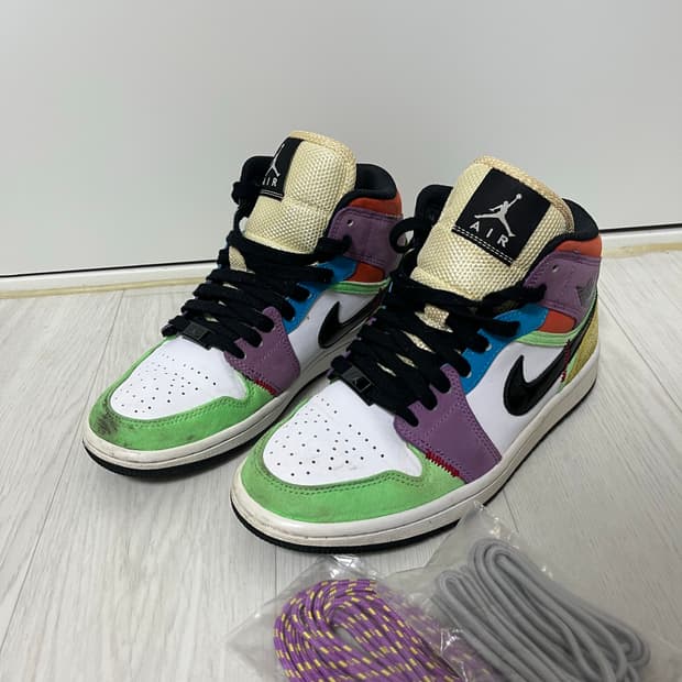 나이키 에어 조던 1 미드 230