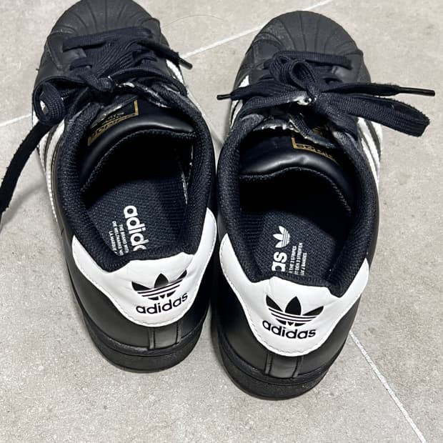 아디다스 슈퍼스타