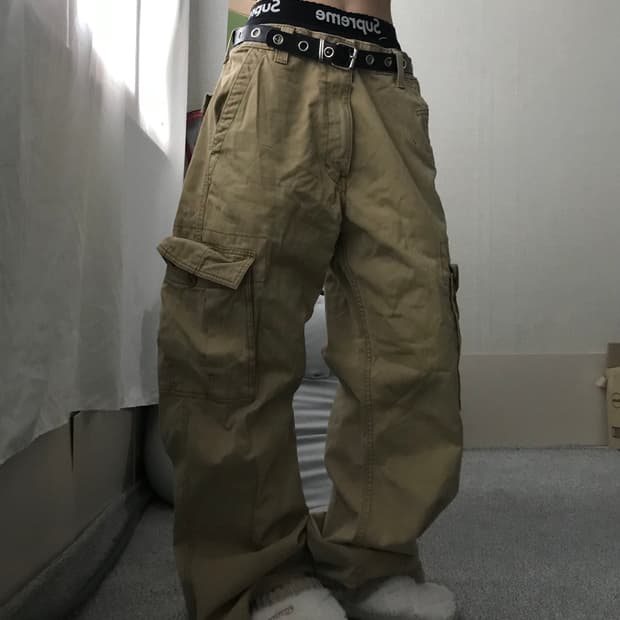 리바이스 베이지 와이드핏 카고팬츠