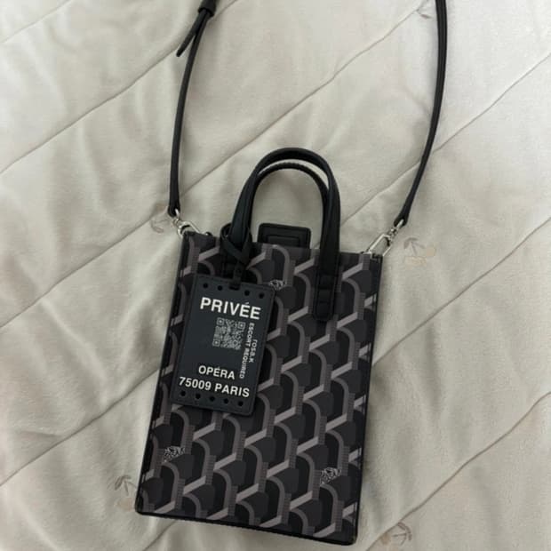 Rosa.k 시그니처 크로스백