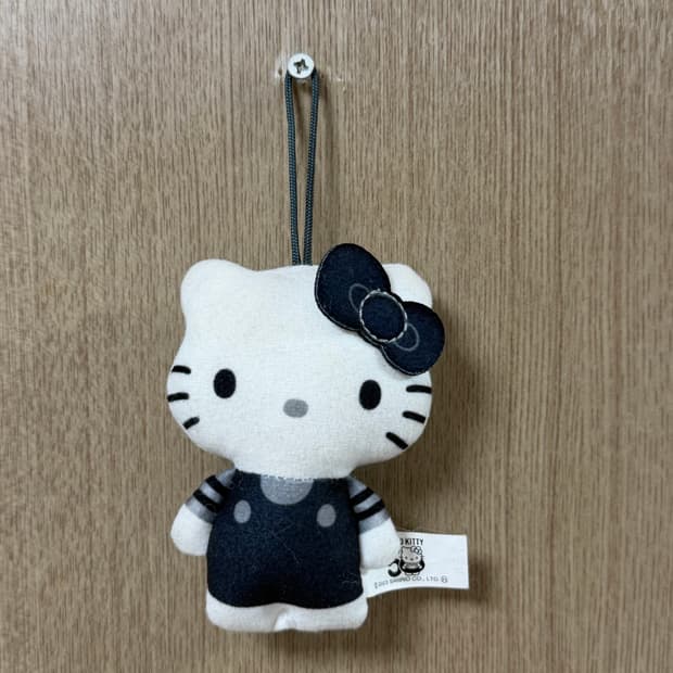 헬로키티 맥도날드 50주년 흑백키티