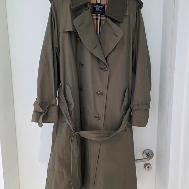 버버리 원패널 이리데슨트 트렌치21