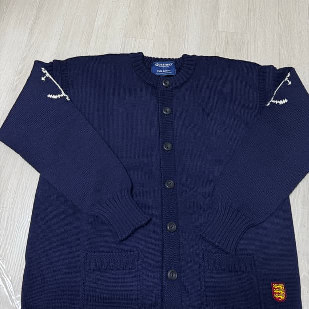 [46] 건지울른스 oam 가디건 핏더사이즈