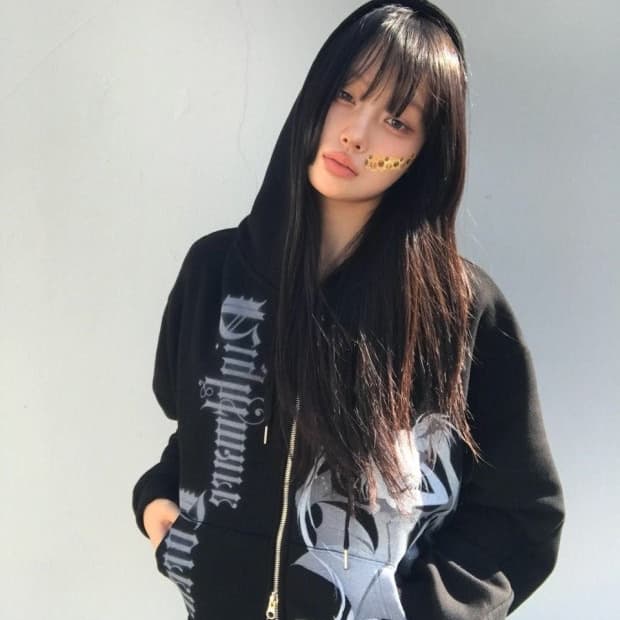러브이즈트루x캐릭캐릭체인지 후드집업