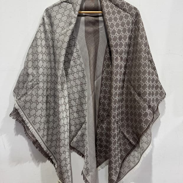 구찌 GG 패턴 울 실크 스카프 정품