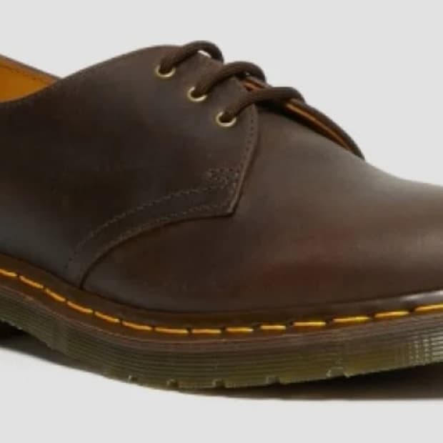 닥터마틴 크레이지호스 220사이즈 구해요