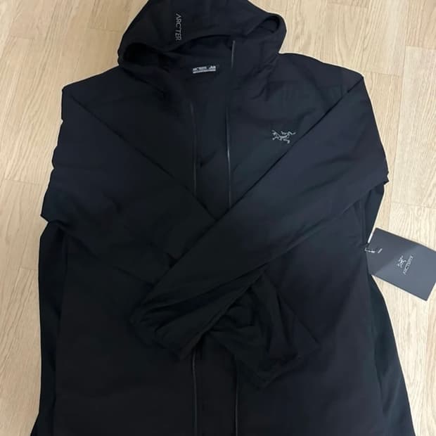 아크테릭스 아톰 후디