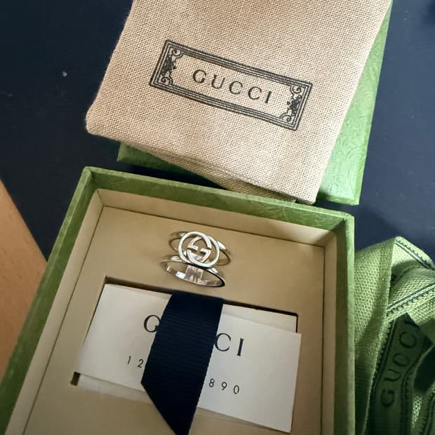 15호 구찌 인터로킹 G 와이드 오픈밴드 스털링 실버 반지