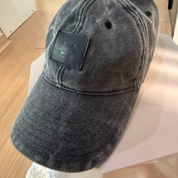 아크네스튜디오 워싱 캡